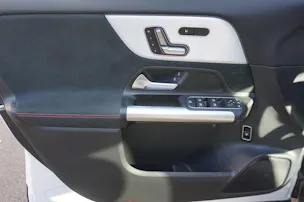 MERCEDES-BENZ GLA-Klasse H247 GLA 250 AMG Line 4matic