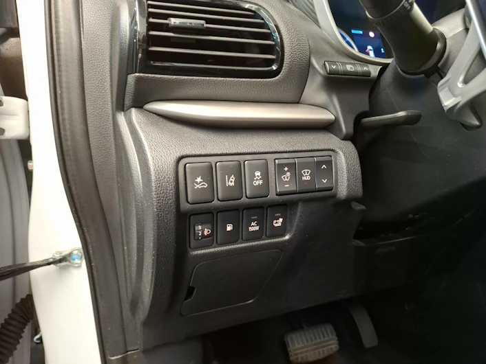Fahrzeugbild MITSUBISHI ECLIPSE CROSS
