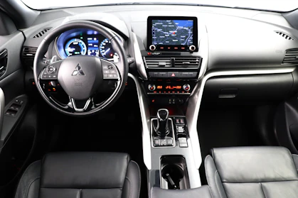 MITSUBISHI ECLIPSE CROSS 10