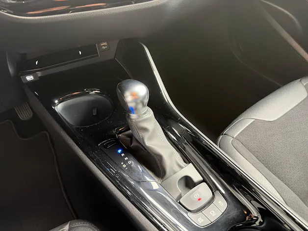 Toyota C-HR 2.0 VVTi HSD Move