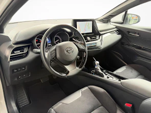 image du véhicule TOYOTA C-HR 2.0 VVTi HSD Move