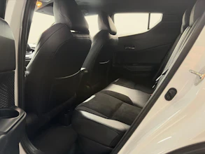https://vehicle.imgix.net/4497526/d9ef0ac3-8b70-4a08-b3c5-bdb3f225ae71.jpg