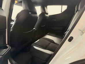 image du véhicule TOYOTA C-HR 2.0 VVTi HSD Move