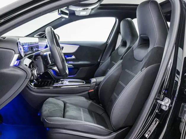 MERCEDES-BENZ A 220 4MATIC