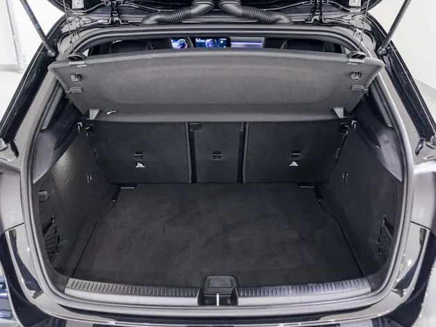 MERCEDES-BENZ A 220 4MATIC