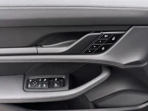 PORSCHE Taycan Sport Turismo mit Performance Batterie Plus