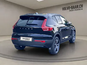 VOLVO XC40 2.0 B3 MH Plus Dark