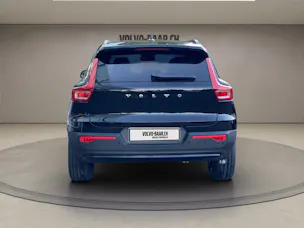 VOLVO XC40 2.0 B3 MH Plus Dark