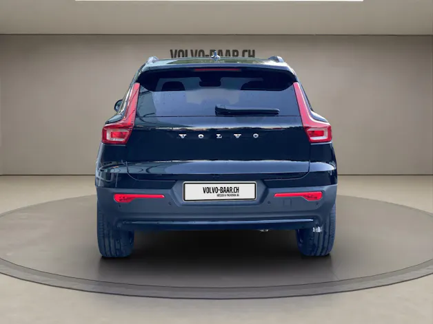VOLVO XC40 2.0 B3 MH Plus Dark