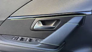 PEUGEOT 208 1.2 PureTech 130 GT