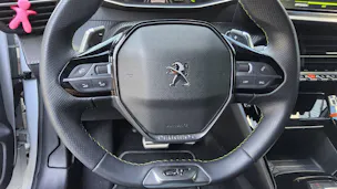 PEUGEOT 208 1.2 PureTech 130 GT