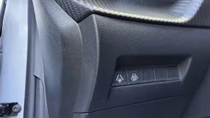 PEUGEOT 208 1.2 PureTech 130 GT