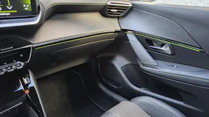 PEUGEOT 208 1.2 PureTech 130 GT