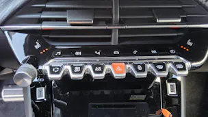 PEUGEOT 208 1.2 PureTech 130 GT