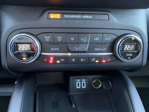 FORD Kuga 2.5 Hybrid ST-Line X 4x4