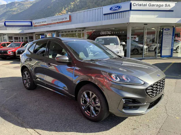 FORD Kuga 2.5 Hybrid ST-Line X 4x4