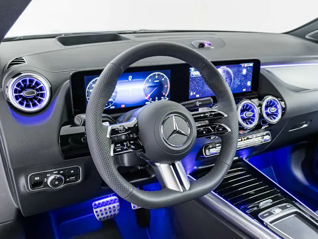 MERCEDES-BENZ GLA 220 d 4MATIC Swiss Star