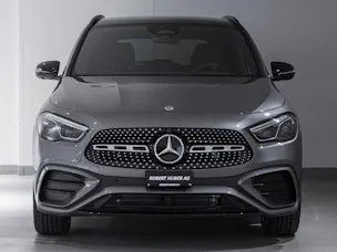 MERCEDES-BENZ GLA 220 d 4MATIC Swiss Star