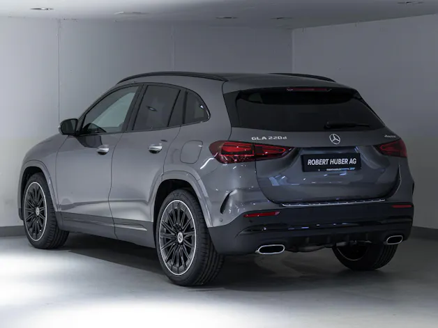 MERCEDES-BENZ GLA 220 d 4MATIC Swiss Star