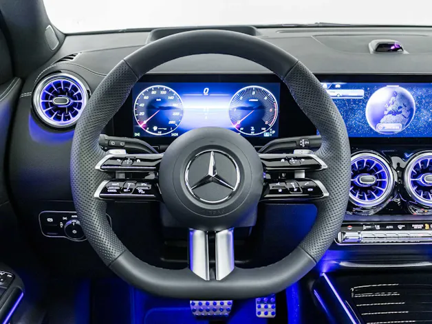 MERCEDES-BENZ GLA 220 d 4MATIC Swiss Star