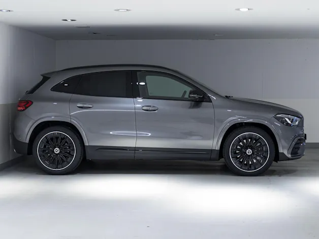 MERCEDES-BENZ GLA 220 d 4MATIC Swiss Star