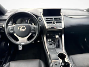 https://vehicle.imgix.net/4497742/c1f64597-18a0-42c9-a286-f58e727f41ae.jpg