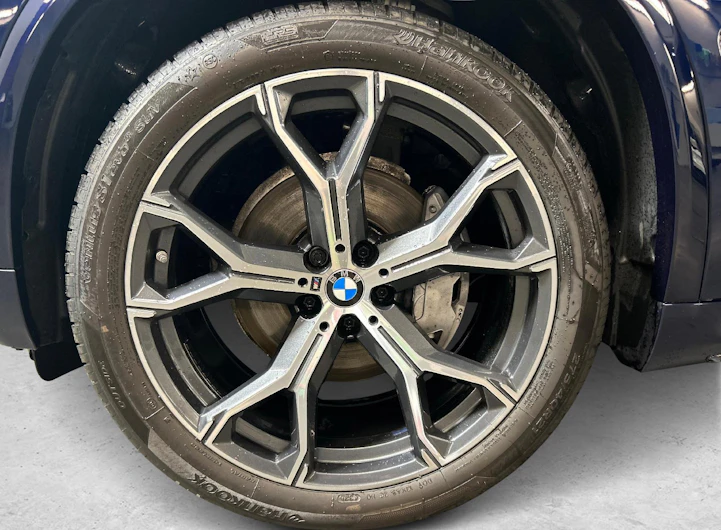 image du véhicule BMW X5