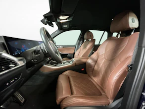 https://vehicle.imgix.net/4497799/c5fd2b1c-9654-439f-91a4-777e42a1d892.jpg