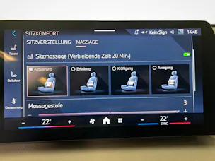 BMW X1 U11 20d xDrive paddles