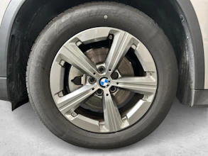 https://vehicle.imgix.net/4497819/d3987753-ff49-42ed-a85d-05371d1206af.jpg