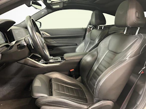 https://vehicle.imgix.net/4497829/2a10a627-fc0b-4865-84b8-2b353659326a.jpg