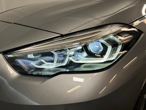 https://vehicle.imgix.net/4497833/a9ce9e2c-becb-459d-b706-90bcfd3a268b.jpg