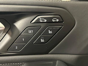 https://vehicle.imgix.net/4497837/a426ca13-7ffa-4d28-ac2c-1cf0a05e5b3f.jpg
