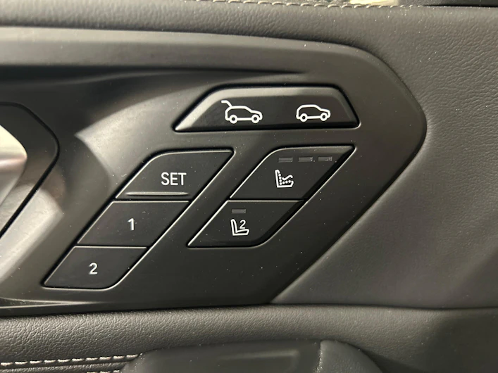 image du véhicule BMW X6