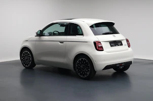 Fahrzeugbild FIAT 500 La Prima