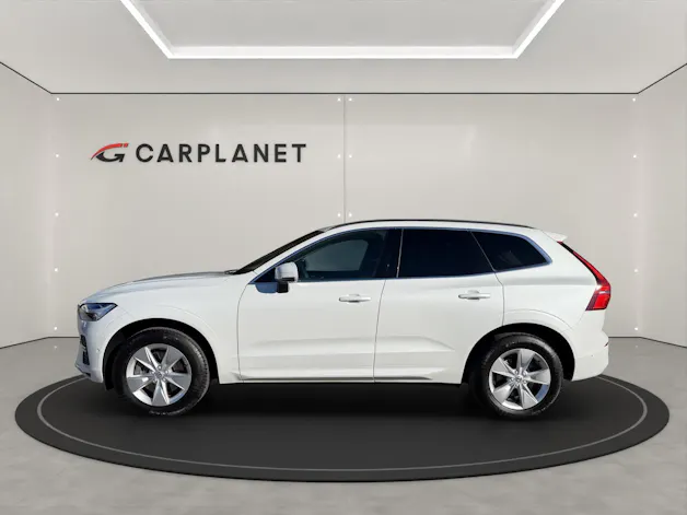 VOLVO XC60 2.0 B5 MH Momentum AWD