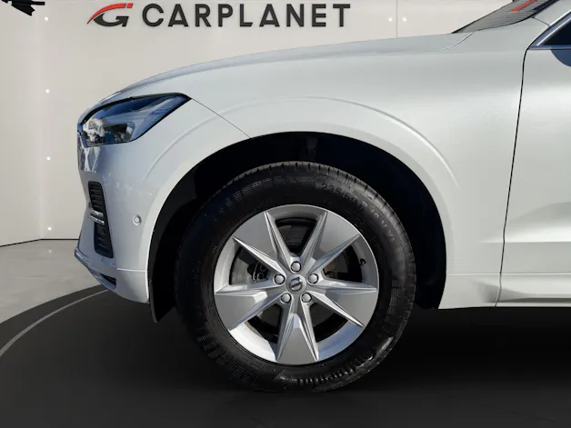 VOLVO XC60 2.0 B5 MH Momentum AWD