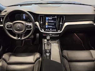 VOLVO S60 2.0 T6 R-Design AWD