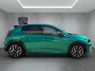 PEUGEOT 208 1.2 Hybrid 145 GT Exclusive