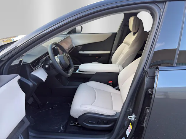 MAZDA CX-6e Takumi