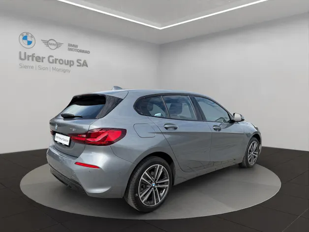 BMW 118i Sport Line (CH) ⛽
