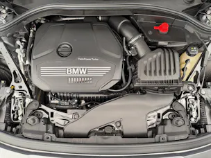 BMW 118i Sport Line (CH) ⛽