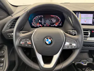 BMW 118i Sport Line (CH) ⛽