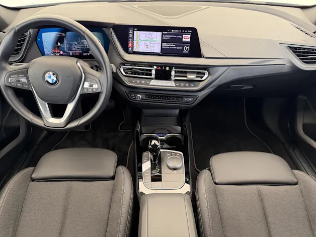 BMW 118i Sport Line (CH) ⛽