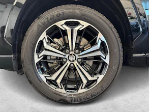 https://vehicle.imgix.net/4497994/3ac0da71-25da-4d9e-89ae-93e60d774fc5.jpg