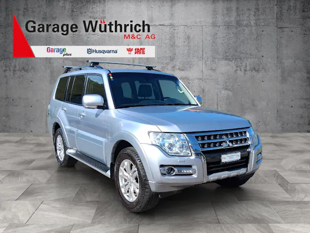 Mitsubishi Pajero 3.2 DID Diamond Anniversary