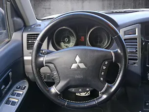 Mitsubishi Pajero 3.2 DID Diamond Anniversary