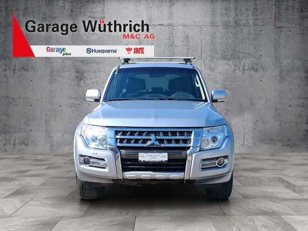 Mitsubishi Pajero 3.2 DID Diamond Anniversary