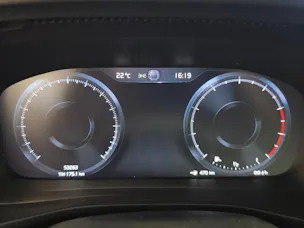 VOLVO XC40 1.5 T3 Momentum