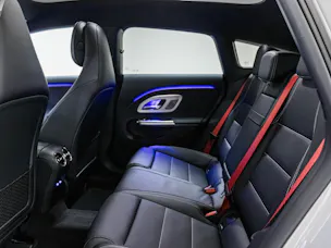 MERCEDES-BENZ CLA 220 4MATIC SB